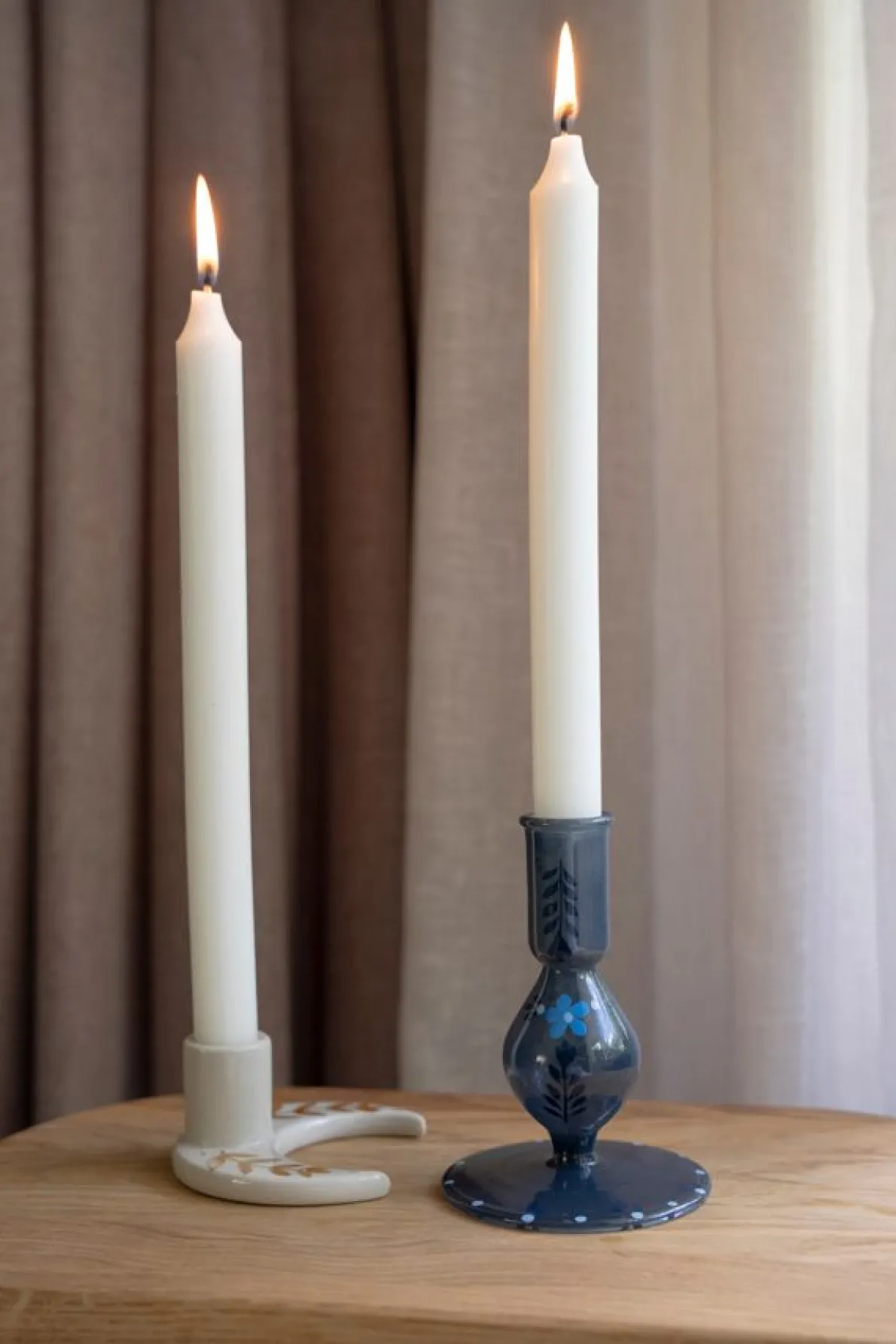 Kandelaar, beschilderd, steengoed, maan, 9,5 x 9 x 4,5 cm