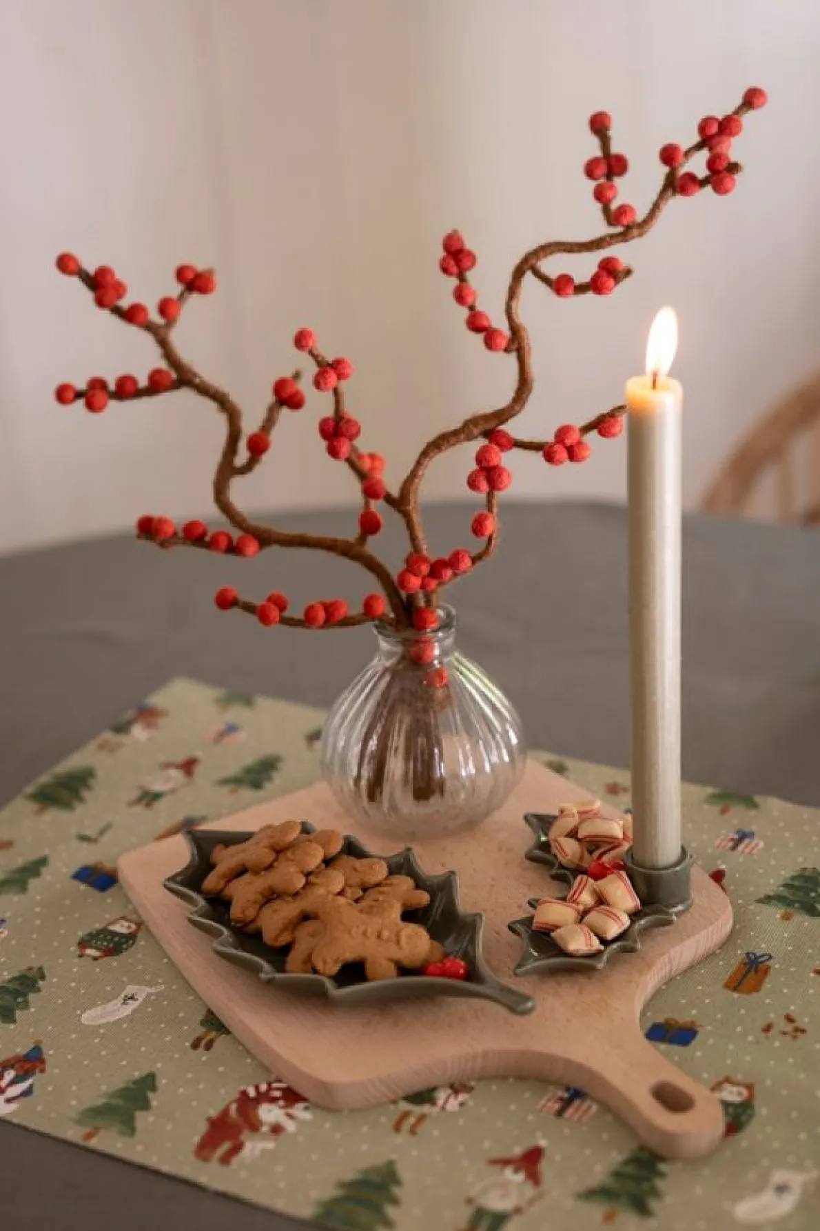 Kandelaar hulstblaadjes, porselein