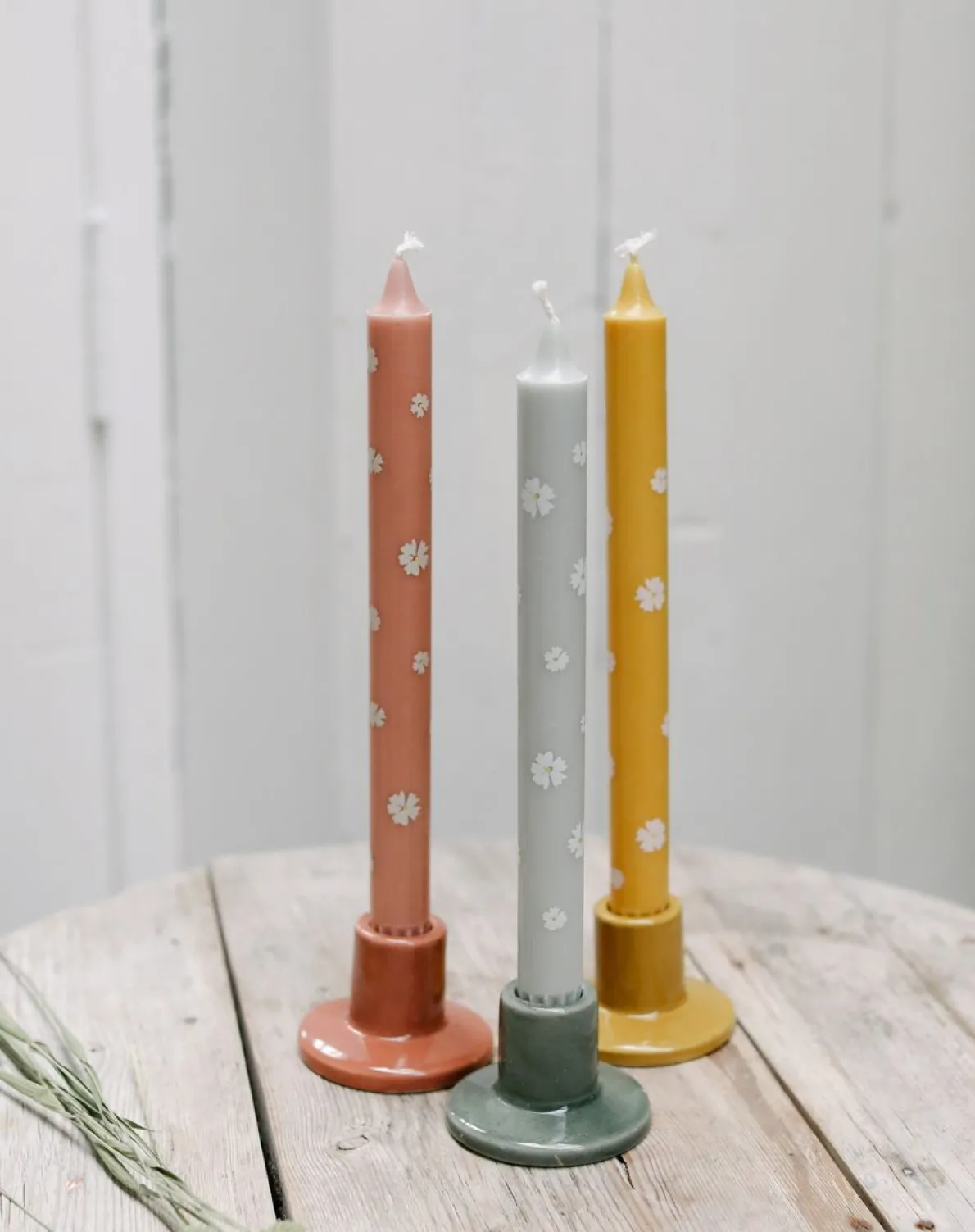 Kandelaar, porselein, oranje, laag