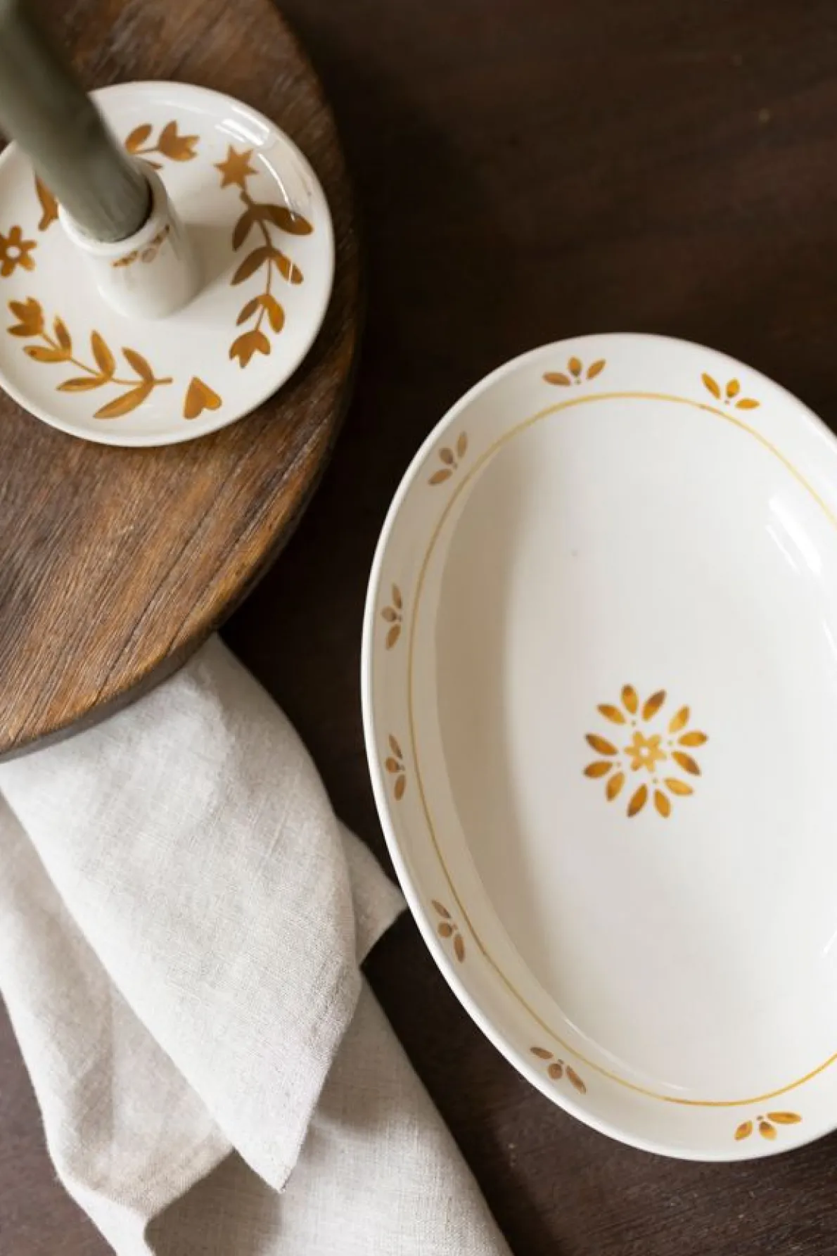 Kandelaar, steengoed, handbeschilderde takjes, okergeel, Ø11 x 6 cm