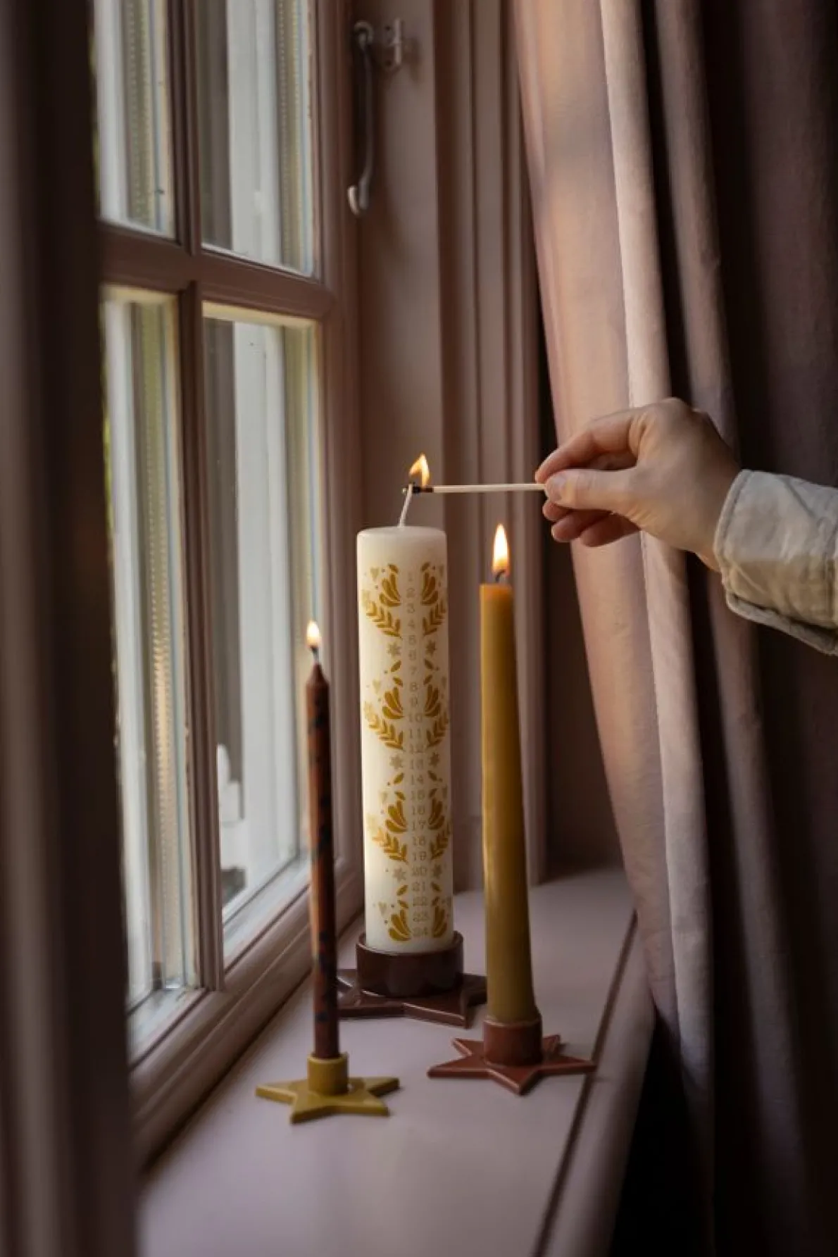 Kandelaar ster voor minikaars, porselein, oker