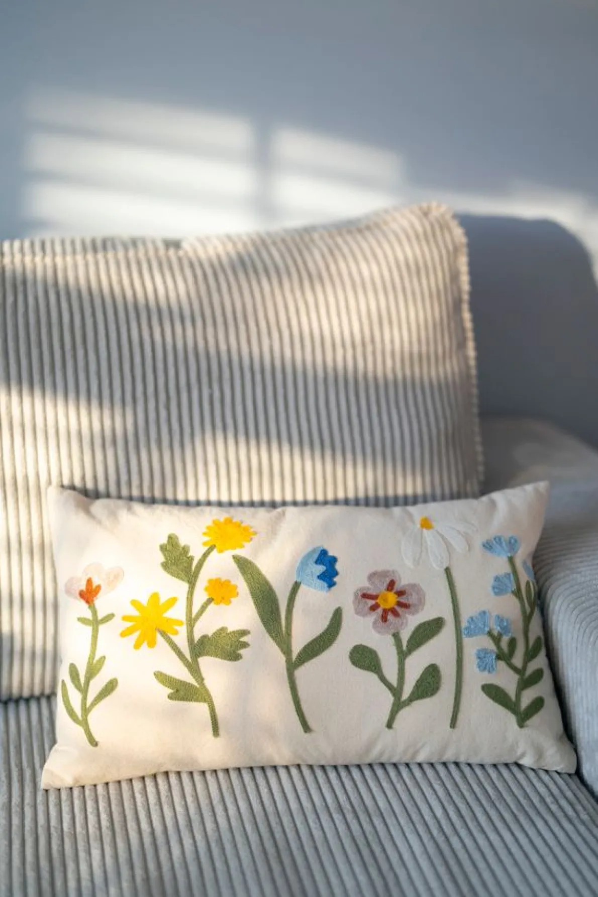 Kussen met bloemen, katoen, 30 x 50 cm, offwhite