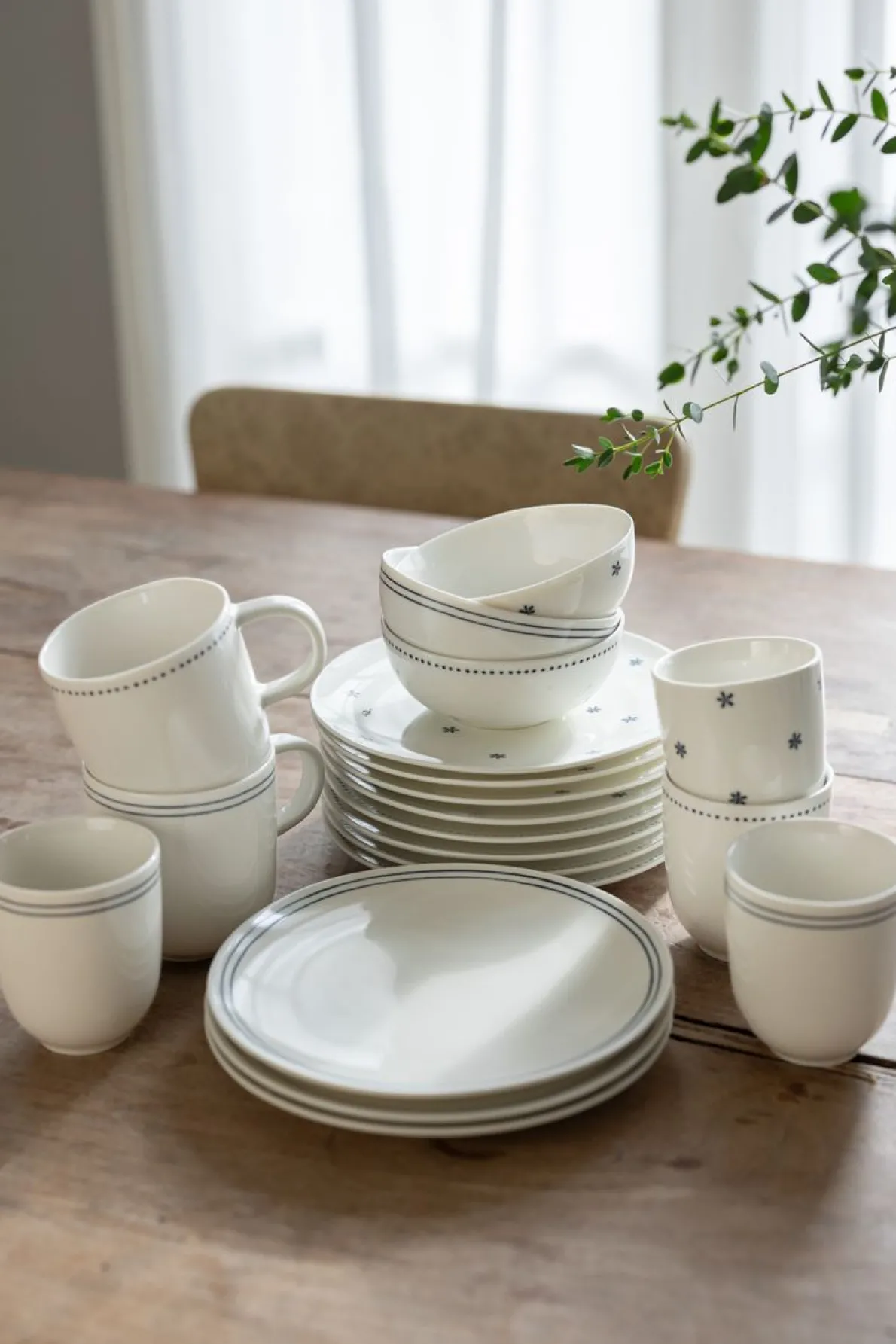 Ontbijtbord met blauwe streep, organisch, porselein, Ø 20 cm